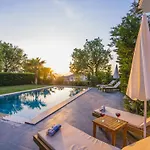 Ovacikta 6 Kisilik Oezel Havuzlu Royal 2 Vilă Fethiye